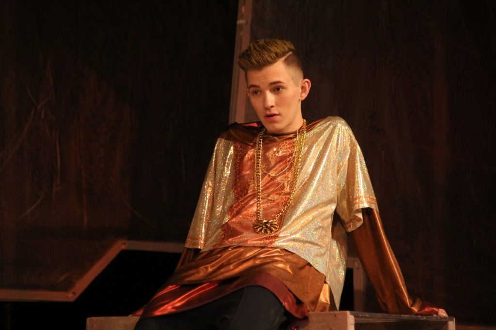 tumblr_phbsw66KW41upzyrzo8_1280