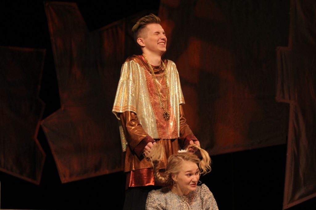 tumblr_phbsw66KW41upzyrzo9_1280