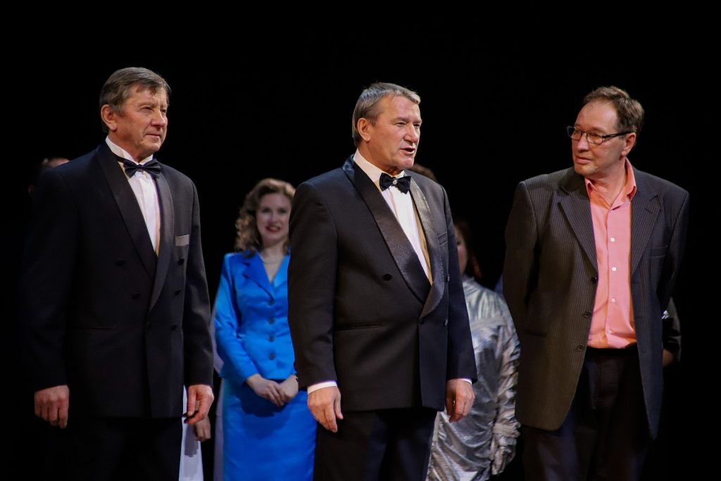 открытие 903